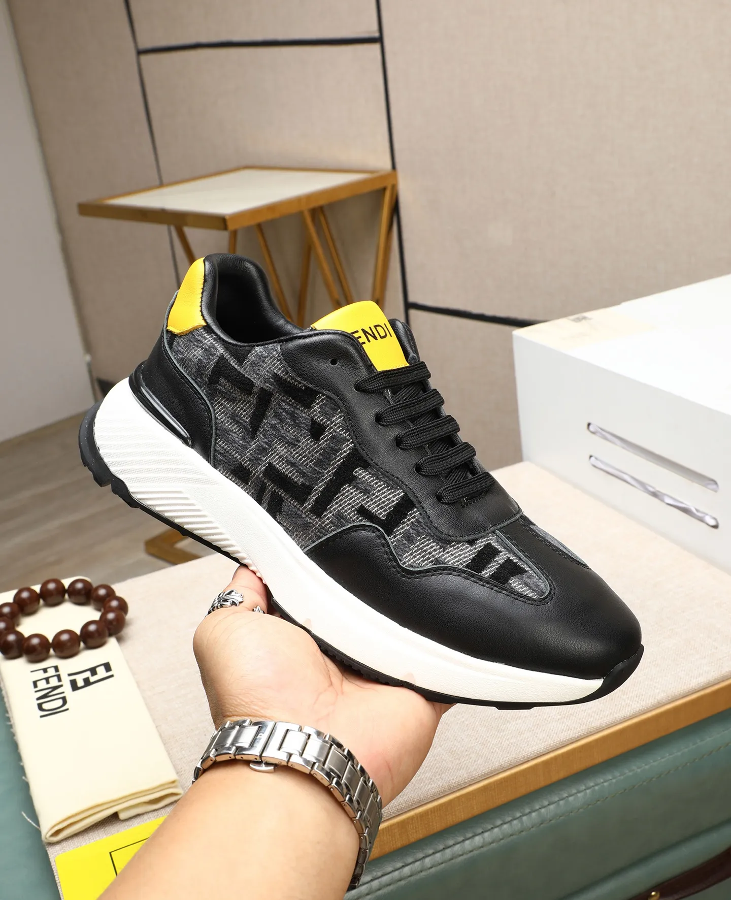 Men's shoes 💰460🕷🕷[FENDI] Fendi fashionable casual men's shoes 🇨🇳Original official website 1:1 model opening, new models are available first 💯Not high-profile but avant-garde, simple About low-key and fashionable, super versatile style 🌿 Made of original cowhide ➕ Pigskin lining 🎋 The version is comfortable on the feet, so rigorous for any small place, and the workmanship is first-class 🍍38-44 Large quantities in stock